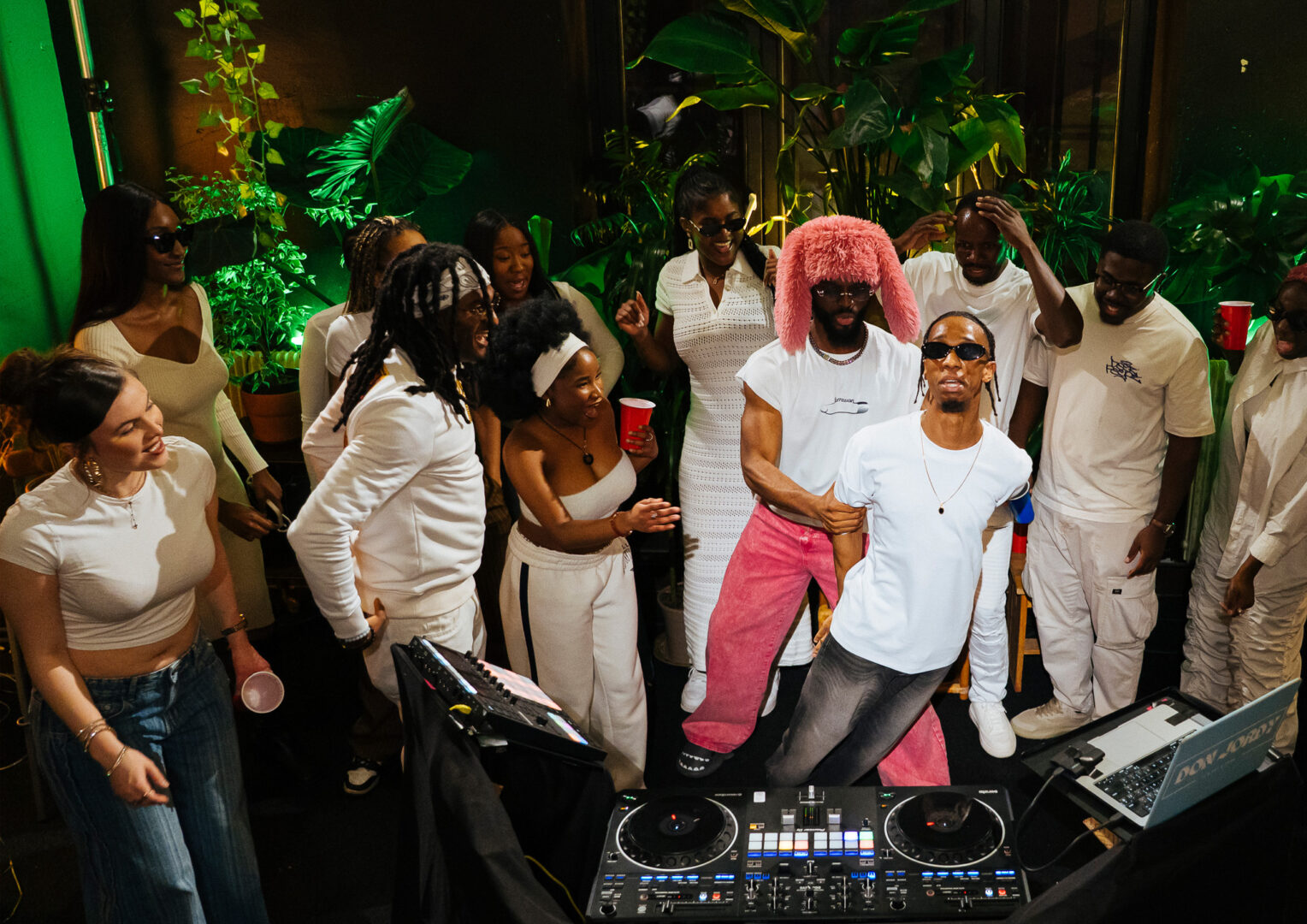 AFRO LIVE – Révolutionner la fête 